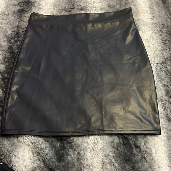 topping Dresses & Skirts - Black leather skirt